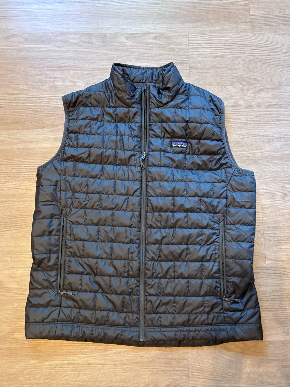 Patagonia Men’s XL Nano Puff Vest STY84242 Company Logo Embroidered Grey